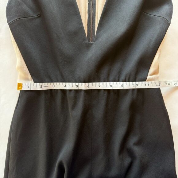 Alice + Olivia Londyn Sheer Panel V-Neck Sleeveless Wide Leg Jumpsuit in Black 2 - Picture 11 of 12